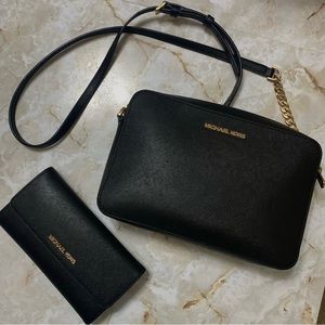 Michael Kors Jet Set Crossbody + Wallet